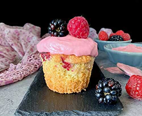 Raspberry and Blackberry Spelt Cupcakes (with Berry Cream Cheese Frosting)
