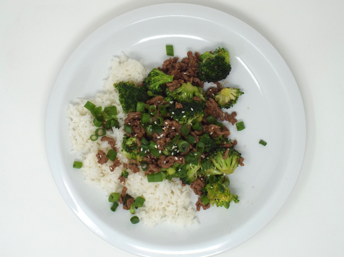 Ground Beef and Broccoli Stir Fry