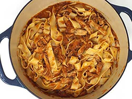 Chicken Thigh Ragu Sauce with Pappardelle Pasta